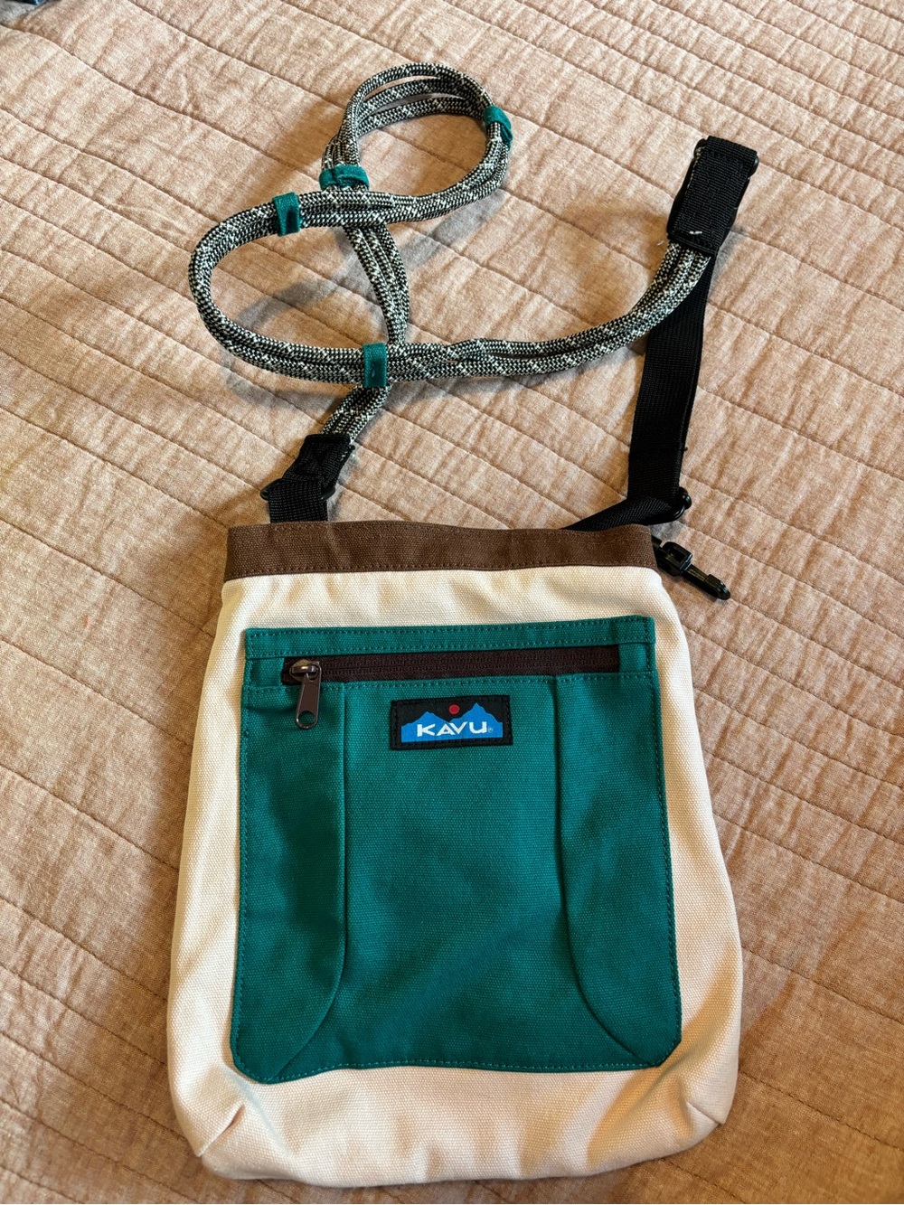 Kavu Countryside Teal, Pink and Brown Rope-Strap Sling Bag NWOT